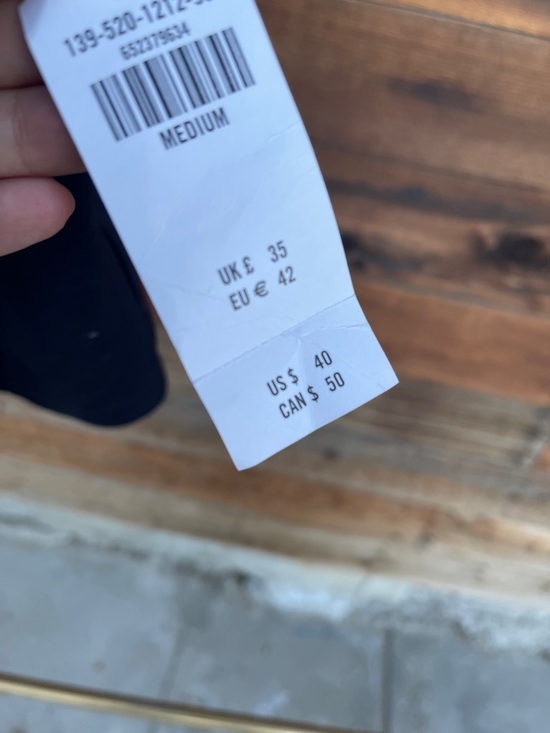 Abercrombie & Fitch Black Sweetheart Crop Top - Picture 3 of 4